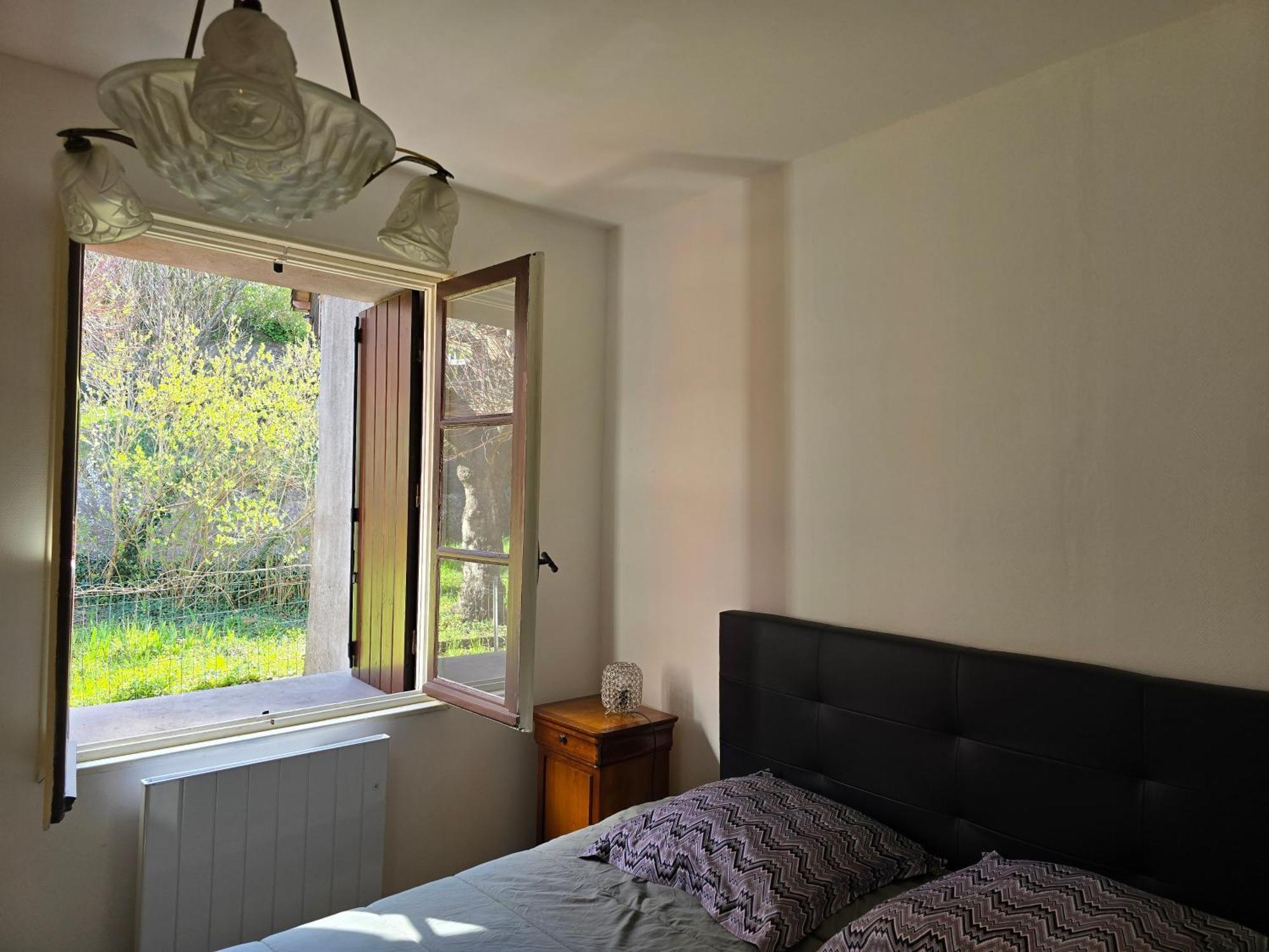 Superbe Appartement Au Coeur Des Cevennes Aveze  Exterior photo